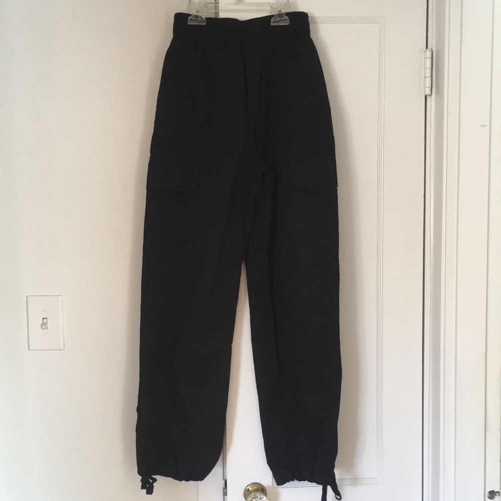 black jogger pants from uo